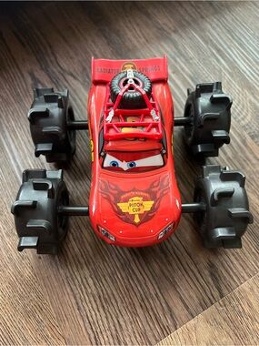 Lightning McQueen Monster Truck